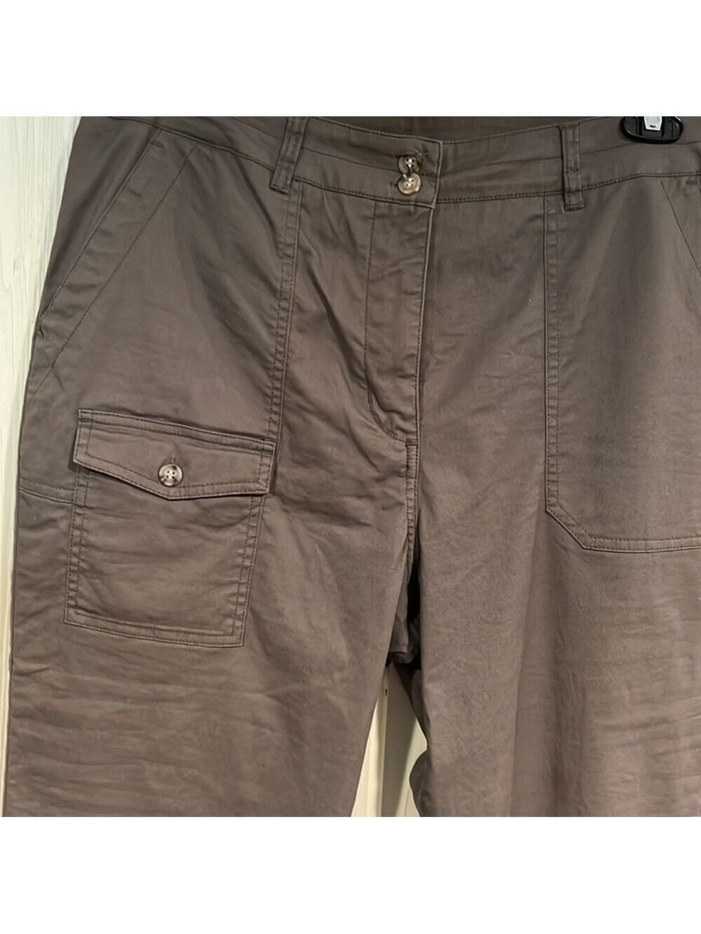 Violets & ROSES Olive Green Cropped Ankle Pants size 16 - Picture 3 of 11